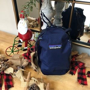 Patagonia Black Hole Cube, Small 3L, Classic Navy